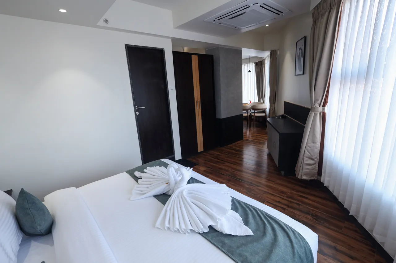 Luxury suite accommodation at Radiant Vista hotel in Hubballi